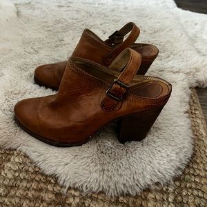 Frye Clogs